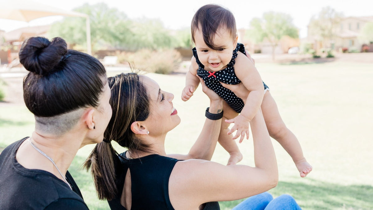 How Can Lesbian Couples Get Pregnant & Have a Baby